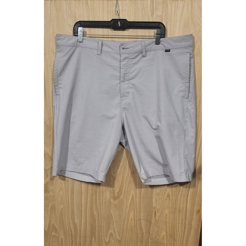 Travis Mathew Shorts Mens 40 Gray Striped Chino‎ Flat Front Plaid Golf Golfing *